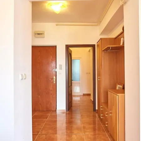 2 Bedrooms Sunwaves Apartmán
