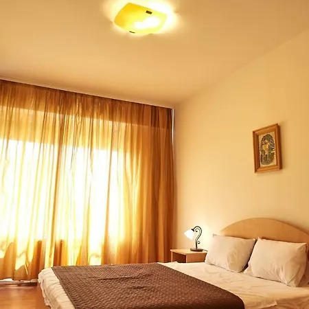 2 Bedrooms Sunwaves Apartmán