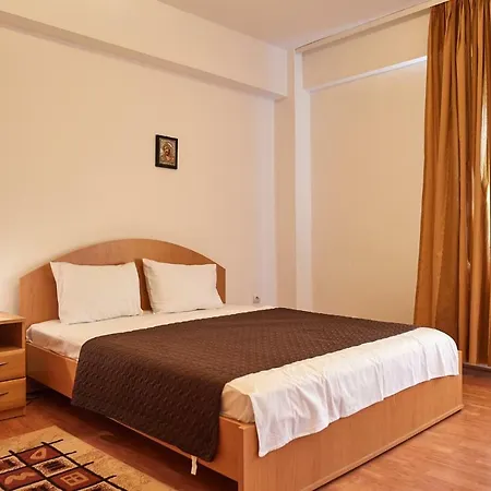 2 Bedrooms Sunwaves * Mamaia